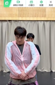 #玛尼情歌 感受这民芭芭魅力组合，主要点赞不断，舞蹈坚决不换，别跟我扯那些，就会一个，两个，36、78、92个的 #刘福洋编舞